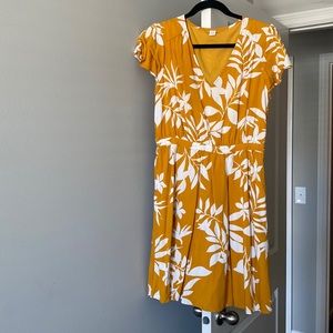 Mustard floral dress!
